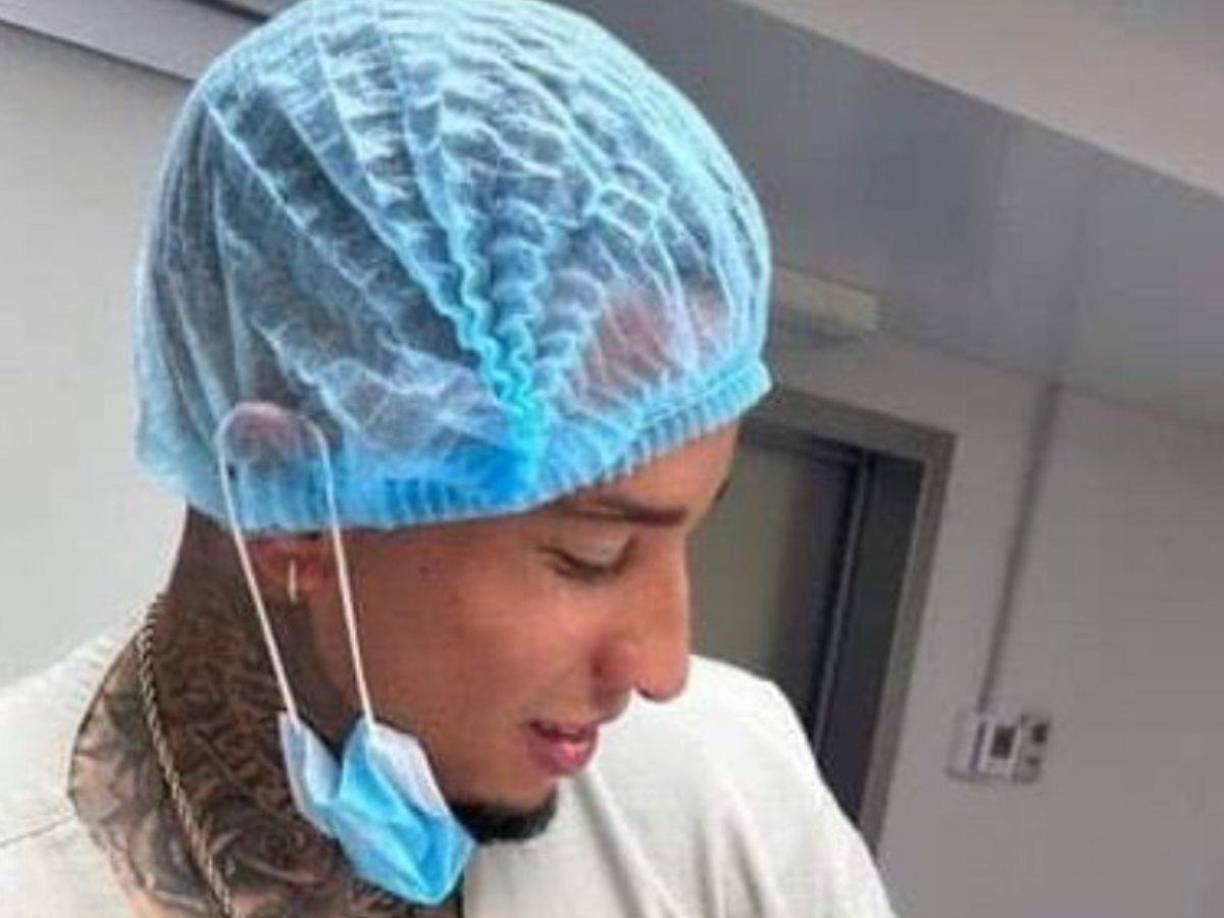 La última felicidad de Juan Izquierdo: Hace dos semanas se convirtió en padre por segunda ocasión y se tomó esta fotografía antes de irse a Brasil para jugar Copa Libertadores con su equipo Nacional.