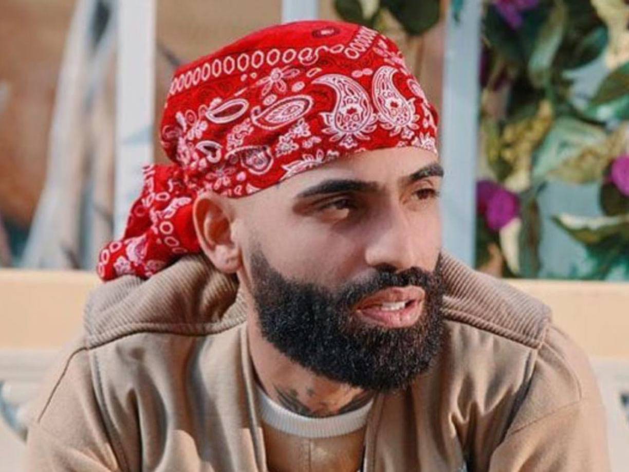 Esta situación se intensificó cuando Arcángel, otro influyente cantante del género, decidió intervenir y criticar abiertamente a Anuel por su comportamiento.