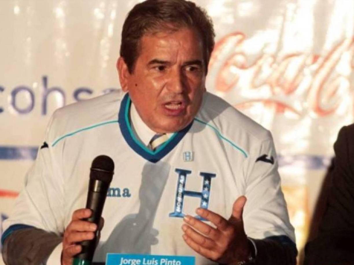 Jorge Luis Pinto no logró tener un equipo estable en la eliminatoria, perdía o le empataban los juegos en los últimos minutos de los partidos.