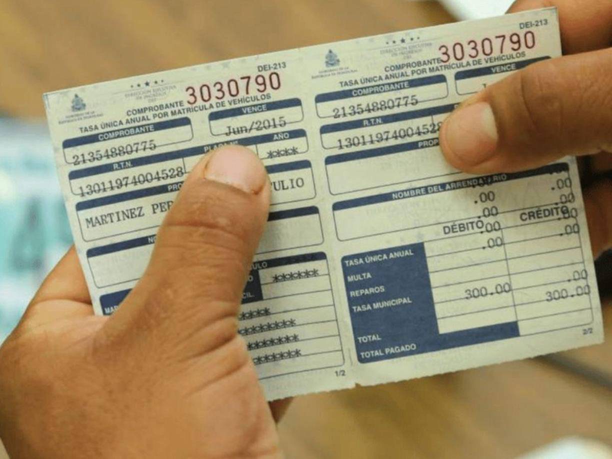 ¿Cómo reponer la placa de tu vehículo por extravío?