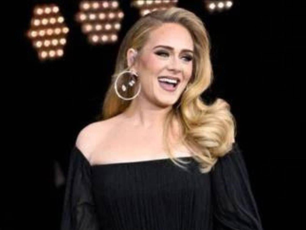 Es por ello que Adele no es una artista que le guste emprender giras de gran magnitud, por lo que, prefiere presentarse en lugares más íntimo.