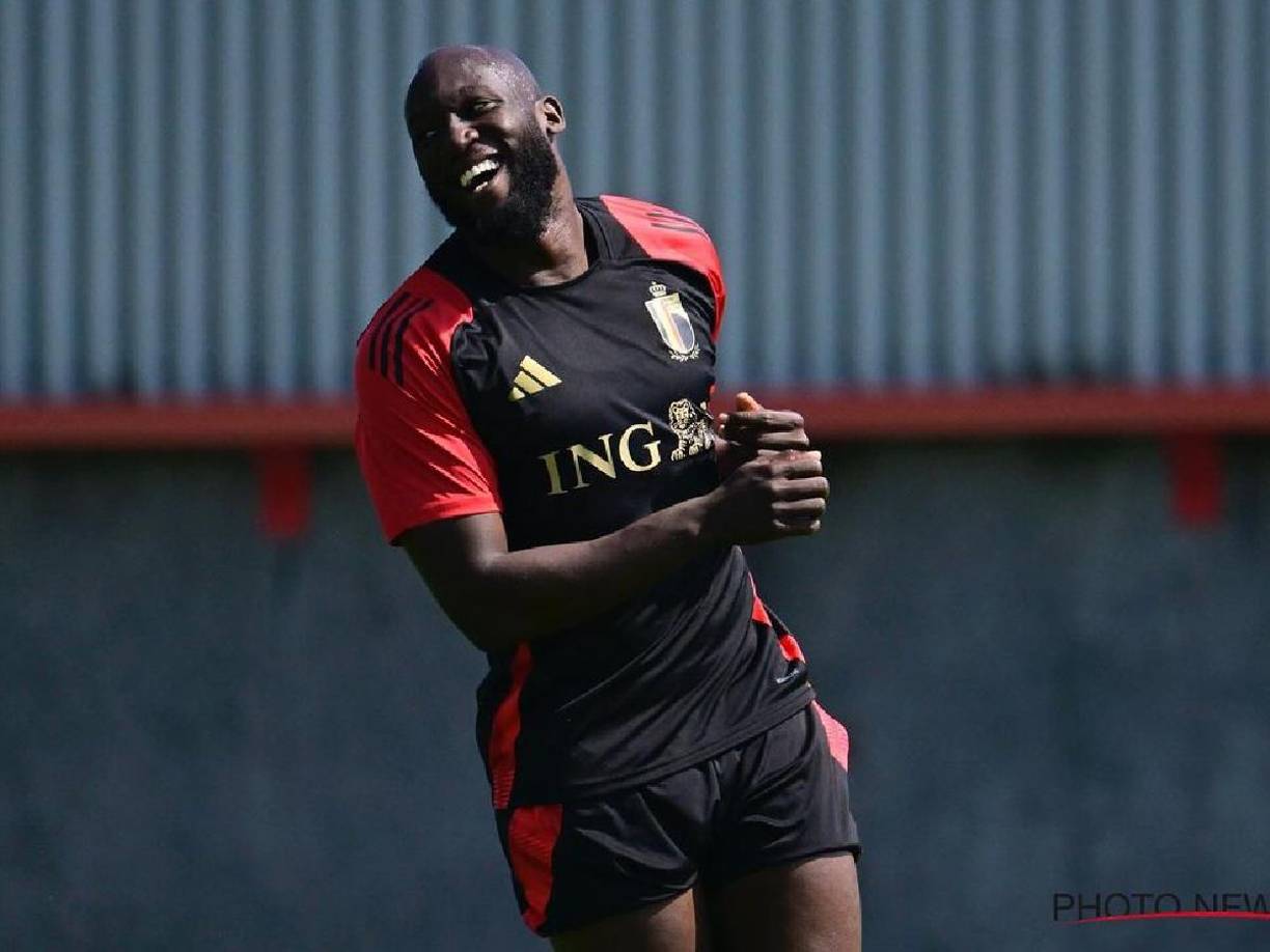 Lukaku quiere volver a unirse a Antonio Conte, mientras que Conte también está muy interesado en fichar a Romelu. Si Oshimen se marcha, el Napoli estará dispuesto a avanzar en las conversaciones con el Chelsea.