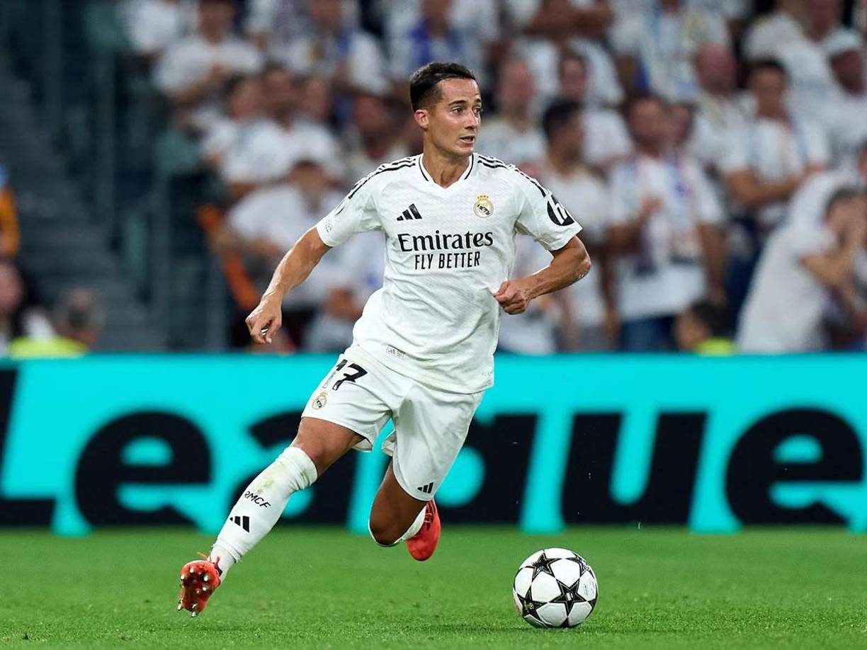 SUPLENTE: Según Ancelotti, Lucas Vázquez podría tener minutos: “La verdad es que Fede lo ha hecho muy bien, yo no tenía ni una sola duda. Era una emergencia, pero hay que ver a Lucas en el entreno de hoy. Es una posibilidad que contra el Leganés no tenía”.