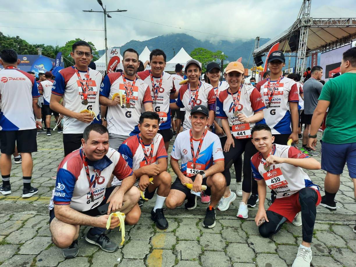 El personal de la empresa Finotex se hizo presente en la edición 46 de la Maratón de Diario LA PRENSA