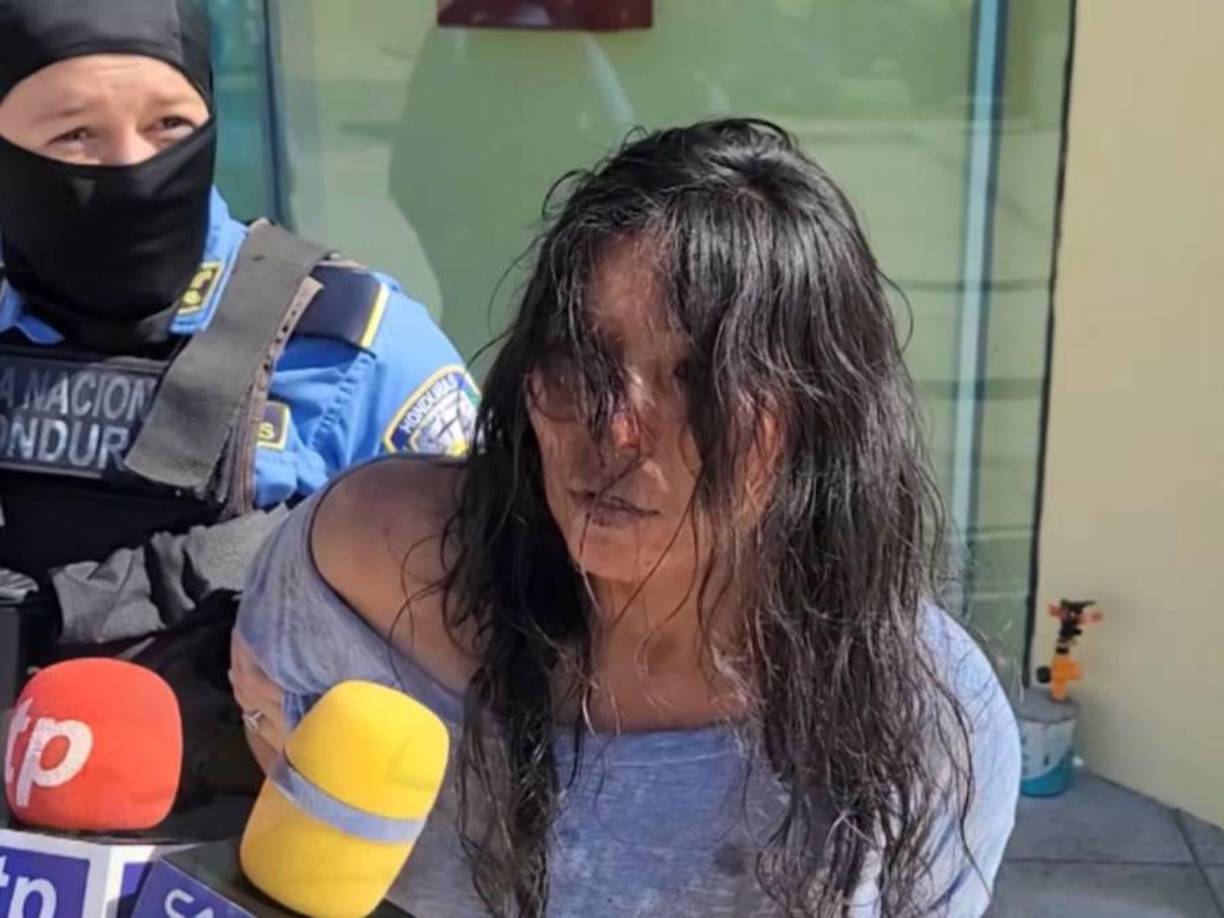 Fue así que el que el lunes, apenas 24 horas después del dantesco hecho, lograron capturar a 5 personas, entre ellas, a dos mujeres.