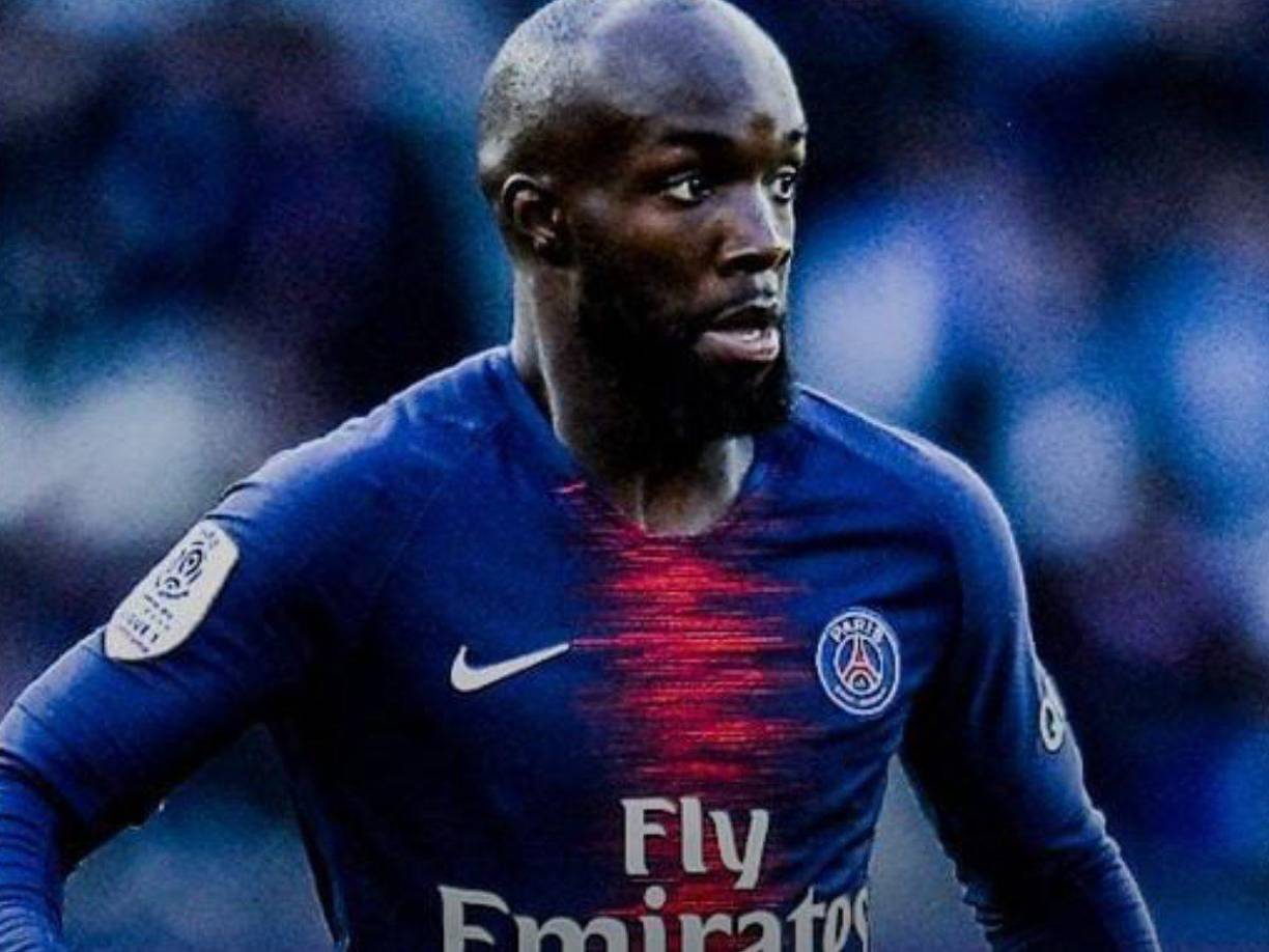 El TJUE dio su veredicto este viernes 4 de octubre sobre el ‘Caso Lass Diarra’. Al igual que lo hizo el Tribunal de Comercio de Charleroi, le dio la razón al jugador por lo que se trata de una histórica derrota para el máximo organismo que rige el fútbol mundial y que se verá no sólo a pagar sino también a cambiar.