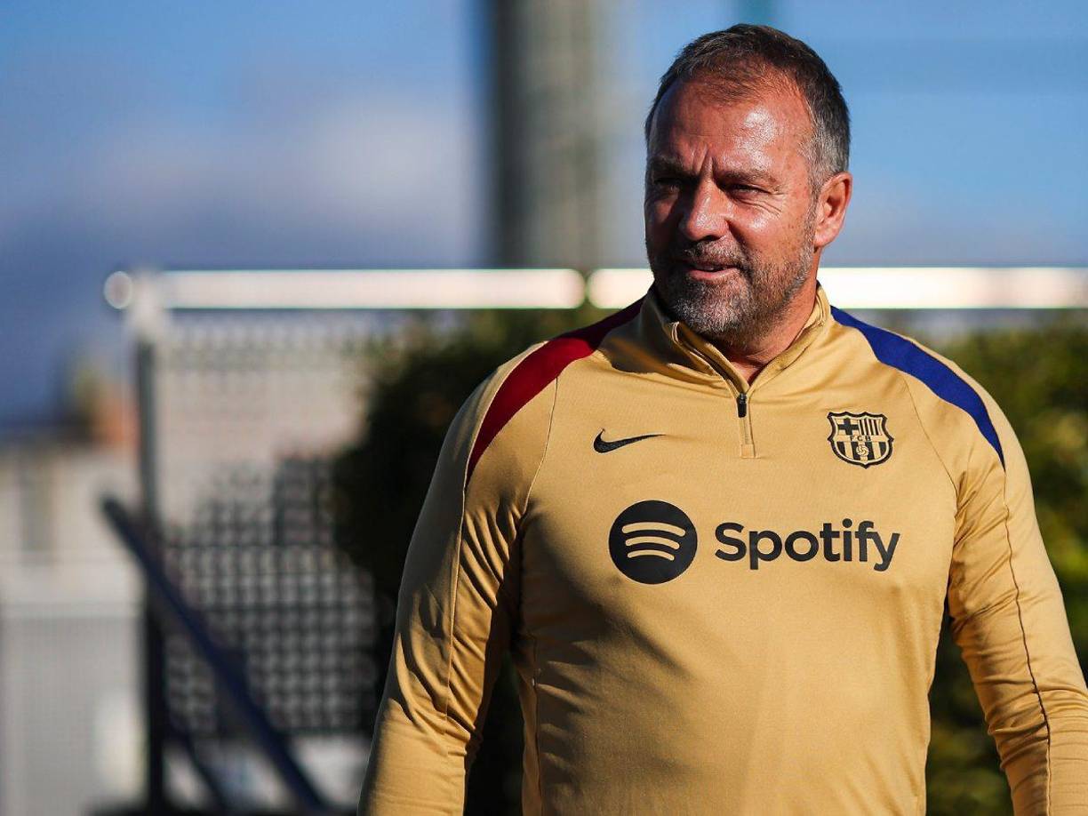 <b>Puntualidad</b>: Al alemán Hansi Flick no le gusta que nadie llegue tarde y se toma muy en serio esta norma. El técnico cita a sus jugadores una hora y media antes de los entrenamientos, siendo él el primero en llegar y el último en marcharse. 