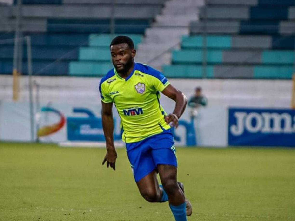 Elison Rivas confesó interés del Motagua por ficharle, por lo que no es segura su continuidad al frente del Olancho FC.