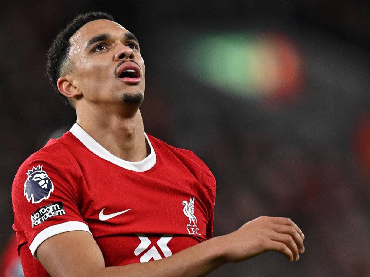 17 Trent Alexander-Arnold: Lateral inglés del Liverpool.