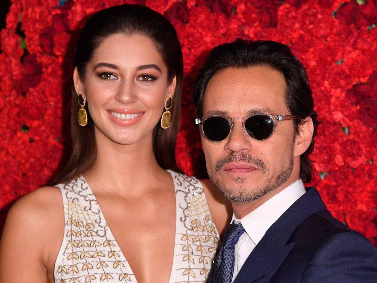 Mariana Downing tuvo una relación amorosa con el salsero puertorriqueño Marc Anthony cuando ella tenía 21 años y él 48 años.