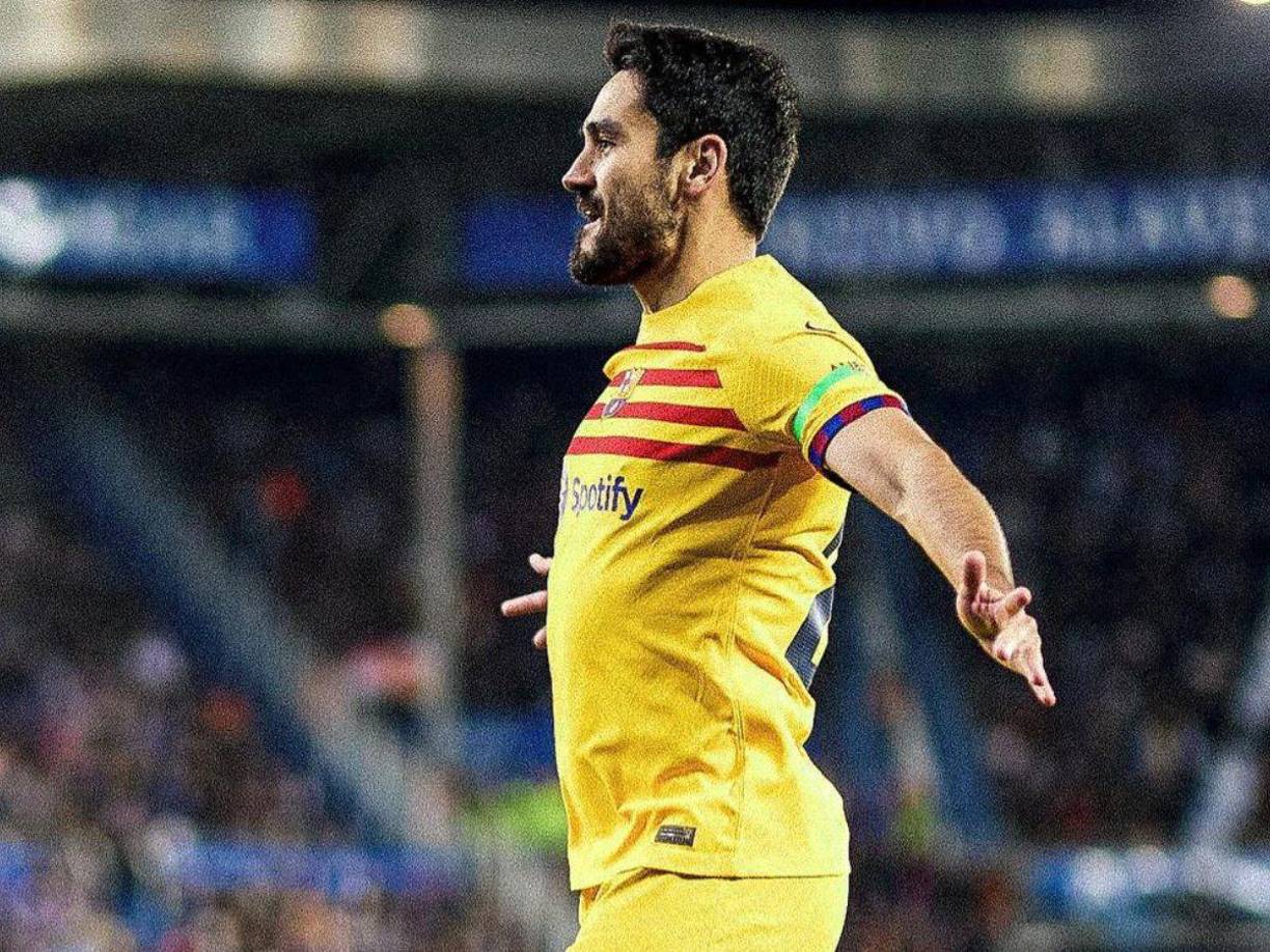 El panorama deportivo para Gündogan no es fácil y el fichaje de Dani Olmo estaría provocando que dispute menos minutos en la temporada.