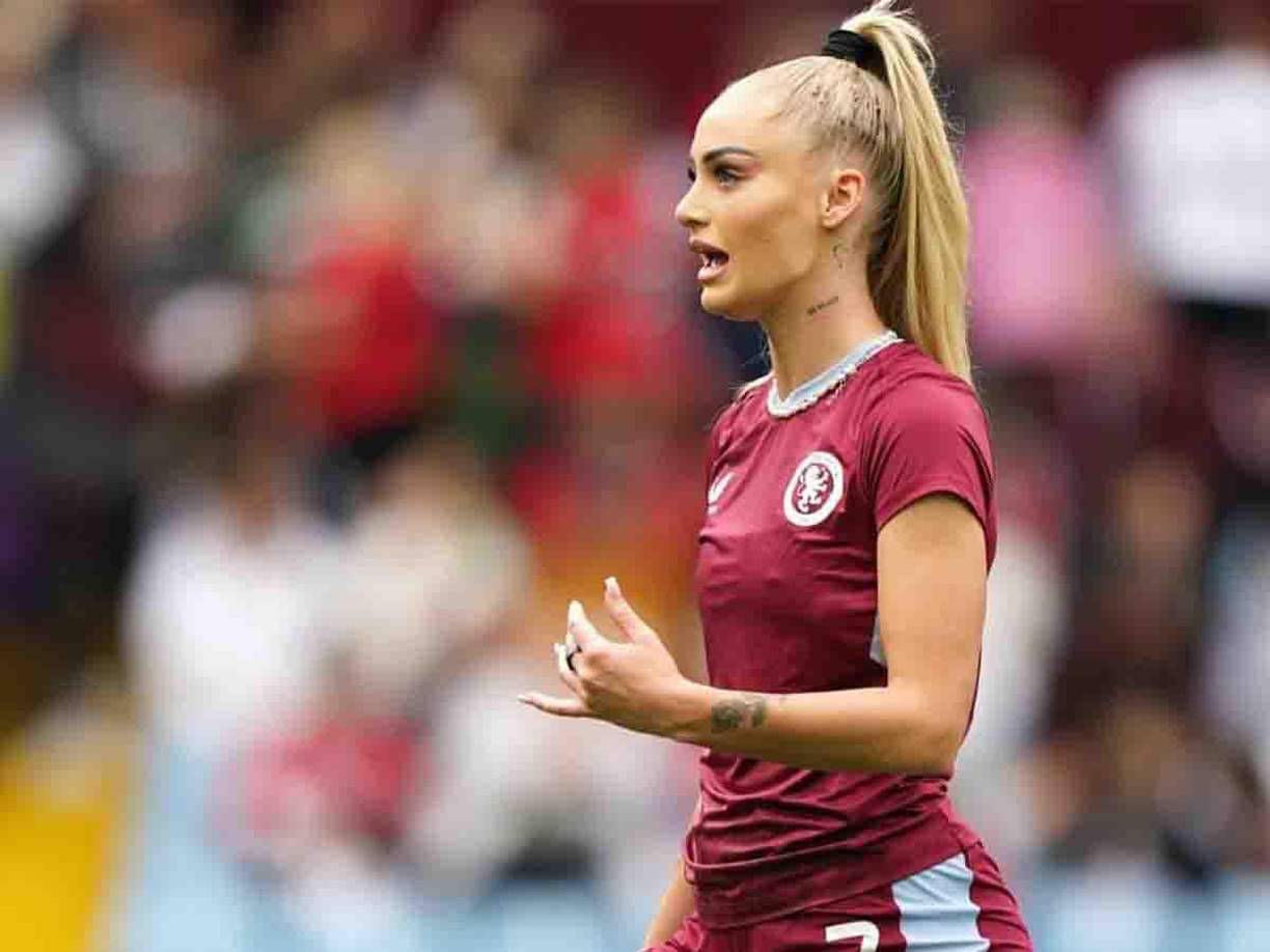 La chica dio sus primeros pasos en el BSC YV Frauen de su país en 2016, fichó por el West Ham United dos años más tarde hasta que en el 2021 fue contratada por el Aston Villa.