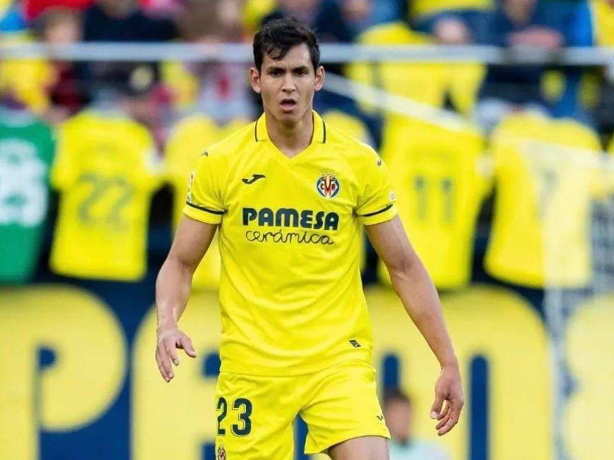 El Villarreal ha anunciado oficialmente la rescisión del contrato de Aïssa Mandi. El defensa central, que ha estado en el club durante tres temporadas, deja la entidad amarilla después de no haber tenido mucho protagonismo.