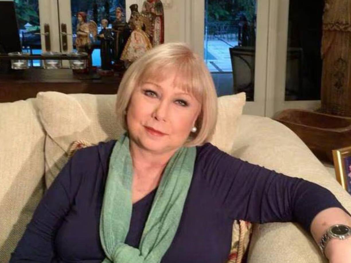 “Pero cuando te pasa lo que nos pasó a nosotros, no piensan en los empleados; tú eres el que tienes que decirle a tus empleados ‘Nos botaron, a mí me botaron, nos fuimos todos, nos cancelaron’”, agregó.