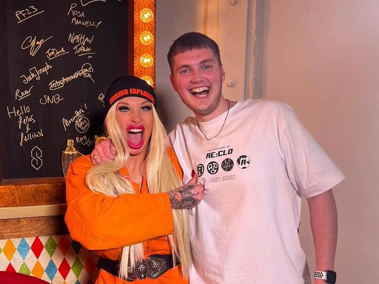 Sophie Anderson grabó más de 40 películas para adultos, se declaró bisexual y defendía mucho a la comunidad LGBT, de la que siempre se expresó de manera positiva y respetuosa, promoviendo campañas de inclusión y en pro de sus derechos.