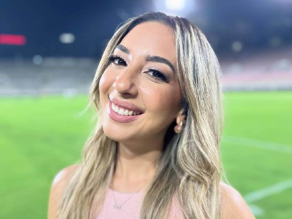 Y es que la bella Marifer de TUDN nombre al futbolista en uno de sus comentarios y ha causado furor.