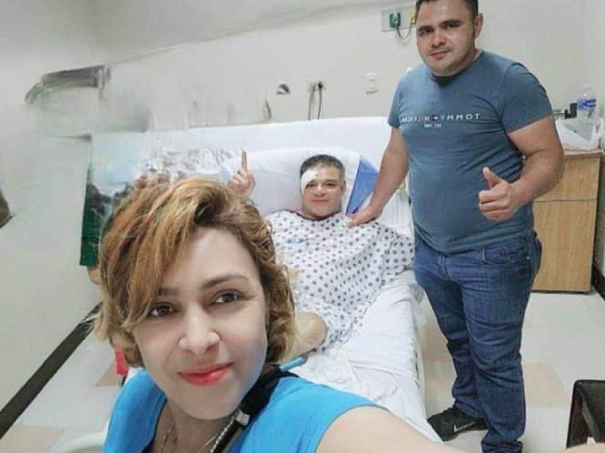 La excandidata presidencial se trasladó hasta la capital para acudir al hospital donde estaba siendo tratado su esposo.