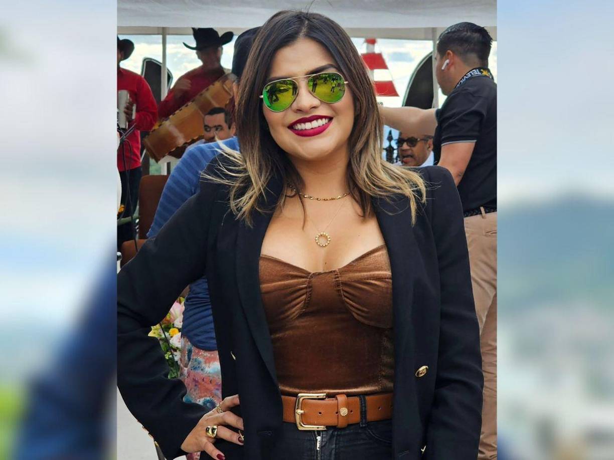 ”Cuando yo estuve en HCH estaba sacando la maestría y no me gustaba llegar con mis compañeros de la universidad y me decían que HCH no era para mí porque yo ya estaba en una maestría, que ya tenía que buscar otra posición”, inició diciendo Saraí Espinal en el podcast Punto Joven.