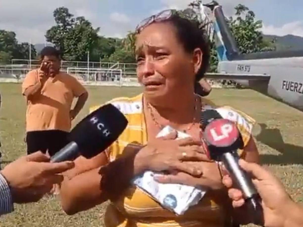 ”Mi hijo está grave, no son golpes leves, yo solo quiero enfocarme en mi hijos, que Dios se encargue de ese hombre que le hizo esto a mi hijo”, dijo la madre de Ariel. 