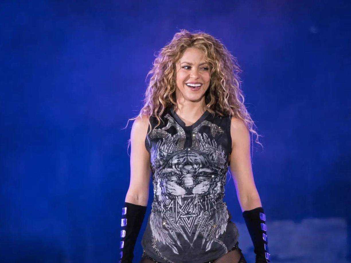 La periodista Adriana Dorronsoro corroboraba dicha decisión «Me han confirmado que Shakira no va a actuar en la ceremonia de inauguración, pero no me confirman si tenga algún papel a lo largo del Mundial», dijo.