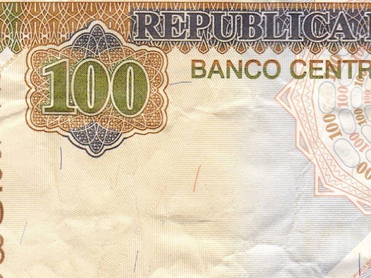 El BCH contrató a la empresa Crane Currency Malta LTD para la impresión y suministro de un lote de 70.0 millones de piezas; 30.0 millones de la denominación de L100 y 40.0 millones de L500, mismas que se introducirán de forma gradual en la economía.