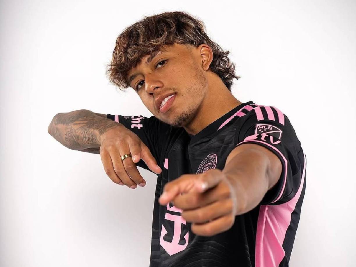 6 - Felipe Valencia, el futbolista de 19 años, no pudo sumar minutos en la pasada temporada y no seguirá formando parte del plantel en 2025.