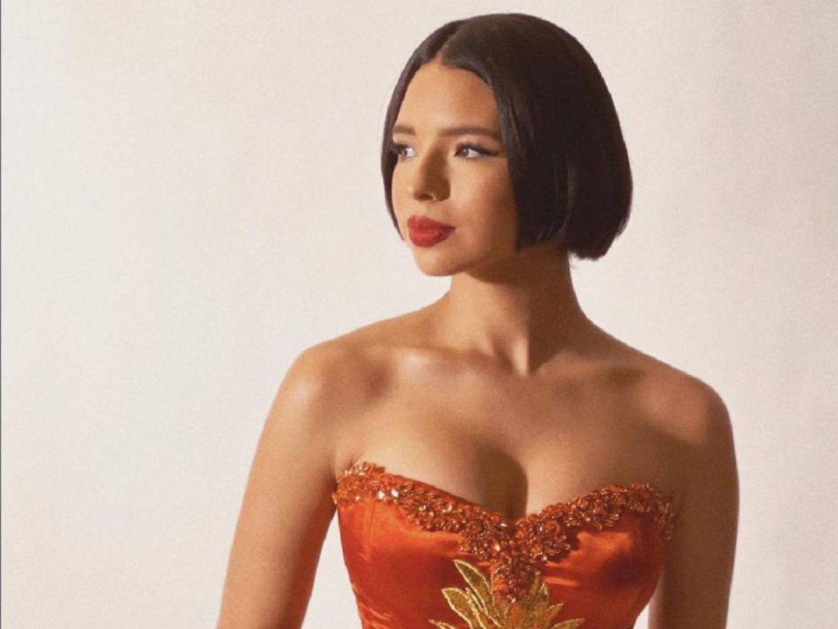 Luego de que Ángela Aguilar desmintiera que se tratara de ella en las fotos y videos íntimos filtrados y a través de un comunicado advirtiera que se ayudaría de la Ley Olimpia para hacer frente a este caso, su familia le mostró apoyo.