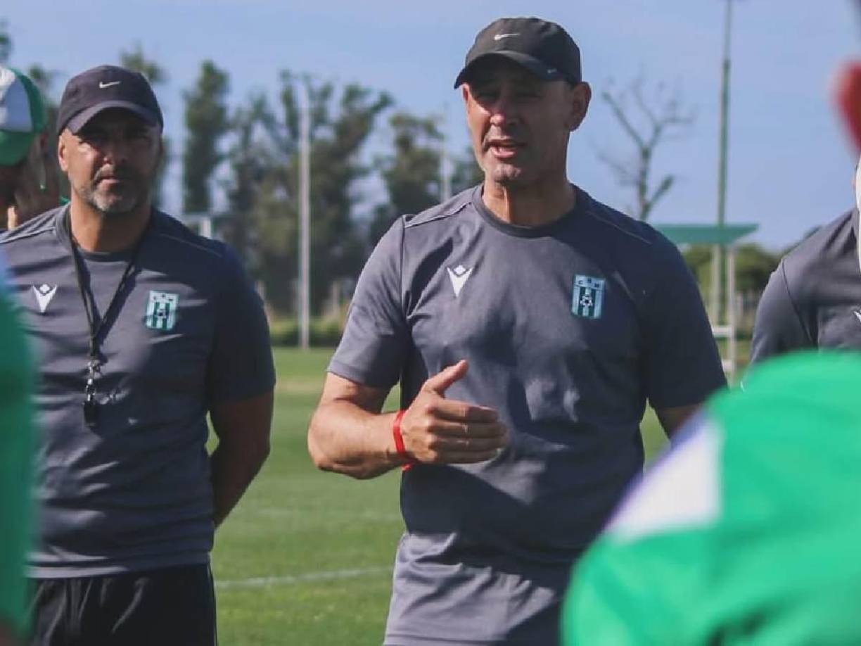 En el 2014 llegó su primera oportunidad en un equipo del fútbol profesional. El modesto Plaza Colonia, de Uruguay, le dio la oportunidad desde la Liga de Ascenso.