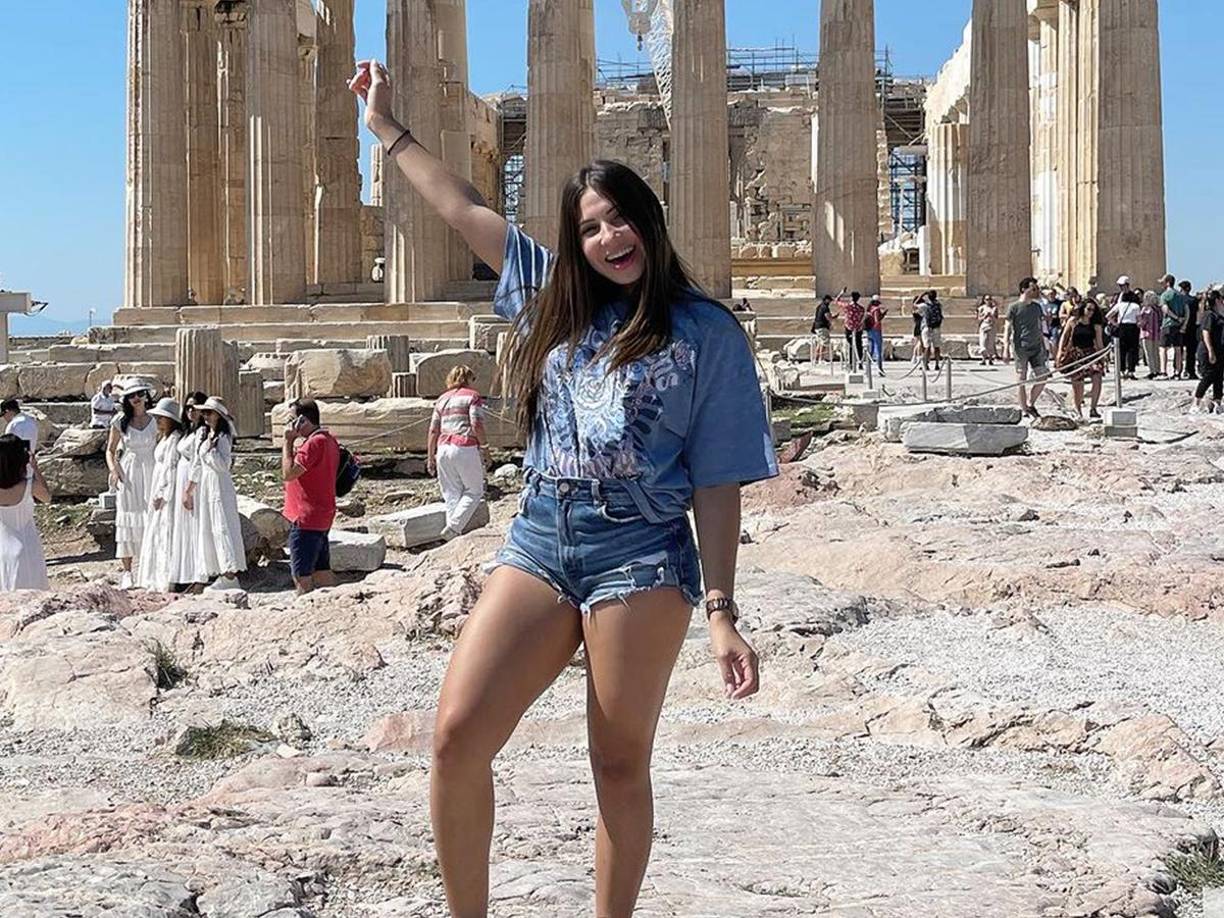 La guapa ceibeña es uno de los rostros juveniles más lindos en la novia de Honduras.