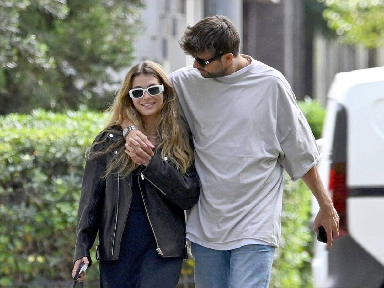 Una clausula que le prohíbe al exfutbolista que Milan y Sasha convivan o compartan con ella. Y esto es algo que hasta ahora el español ha cumplido a cabalidad.