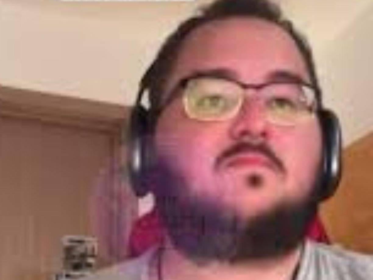 Hace algunos días, el influencer de espectáculos Maurg1 exhibió la captura de una conversación que tuvo con un supuesto trabajador del Registro Civil de Morelos, estado donde los artistas se casaron.