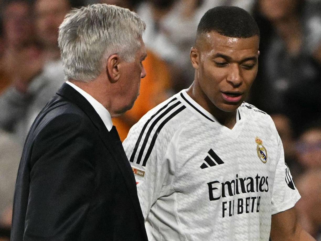 Y continúa en el mismo párrafo: “Se cuestionan si esto esta detrás de una nueva ausencia en Le Bleus , si el jugador desea seguir mejorando su condición física o si simplemente se trata de una medida de Deschamps ante su bajo rendimiento en Real Madrid”.