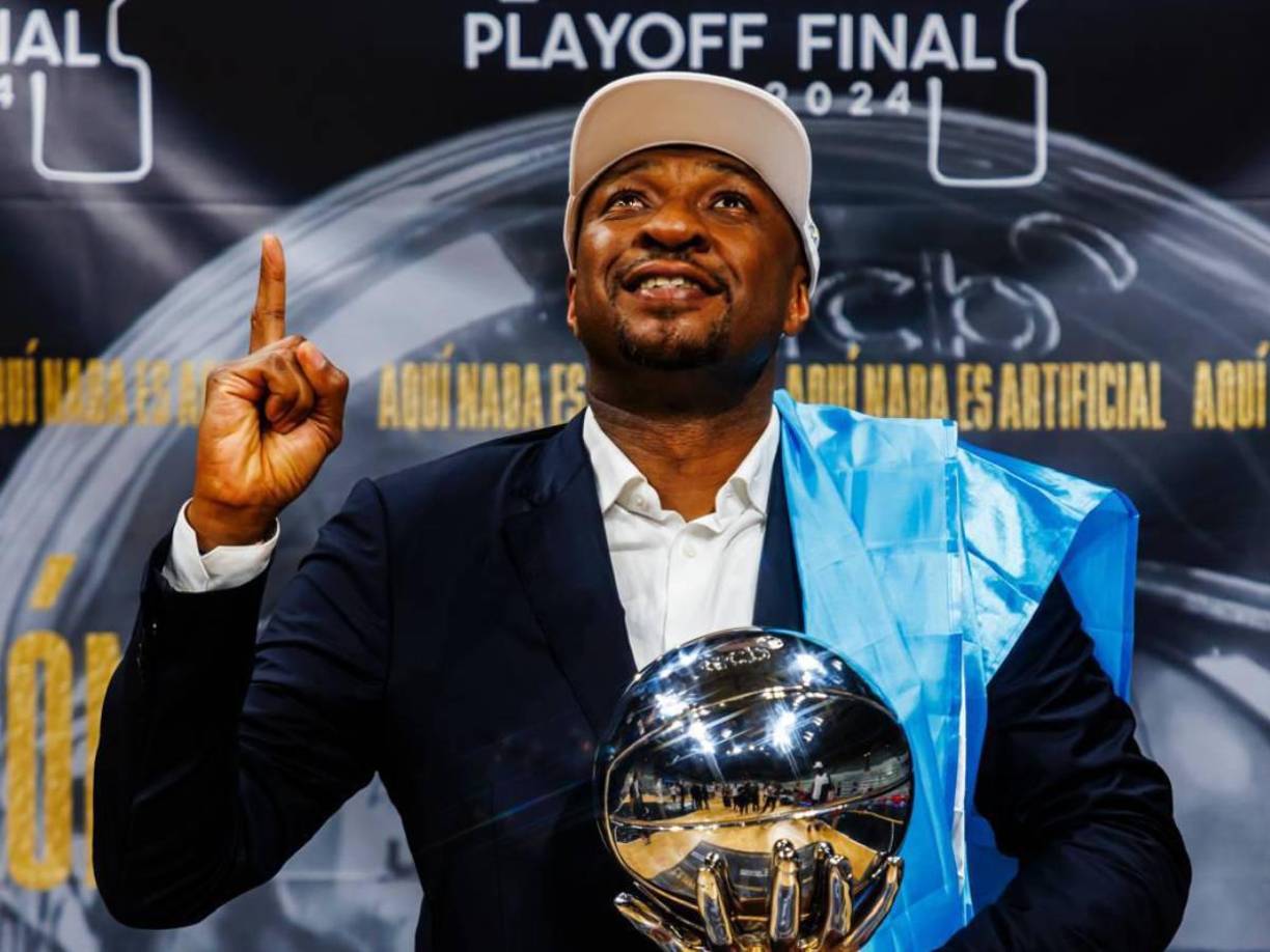 Walter sacó una especialidad de la medicina en la Universidad de Oviedo. No obstante, no se quedó con esa formación, alzó el título de Máster en Traumatología del Deporte en la Universidad de Murcia.