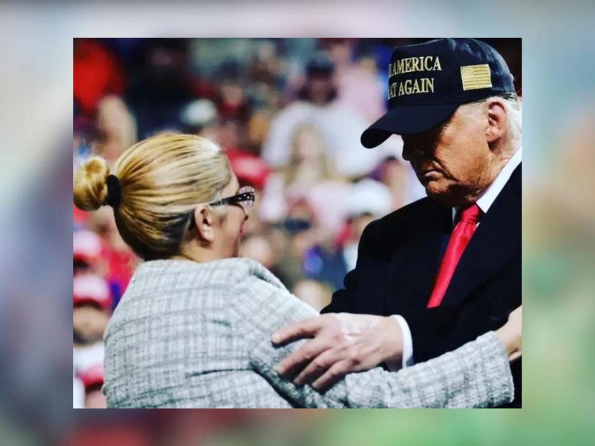 La madre de la joven, Carmen Rodríguez, participó el 2 de octubre en un mitin del presidente electo Donald Trump en Georgia para pedir justicia por su hija y mostró el apoyo a Trump por sus políticas de migración.