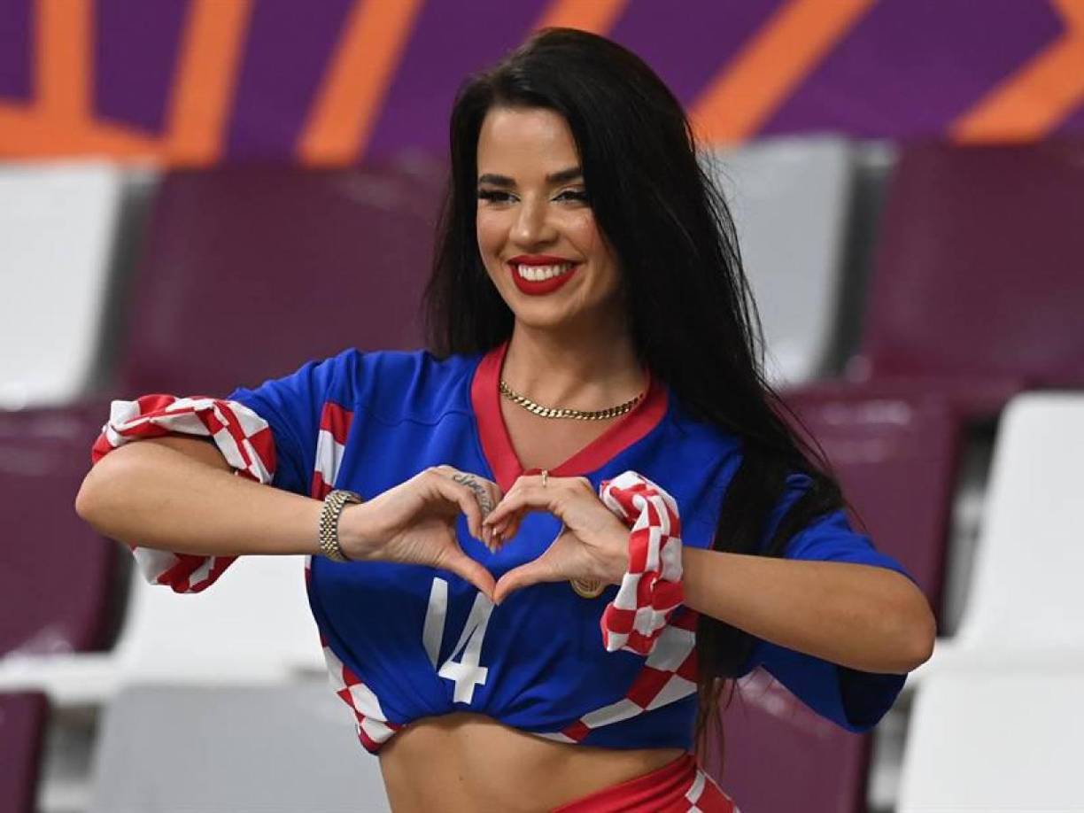 <b>En cualquier caso, ella asegura que no habló con ninguno de esos jugadores. </b>Pero que su intención es sacarle una sonrisa a todo el mundo.