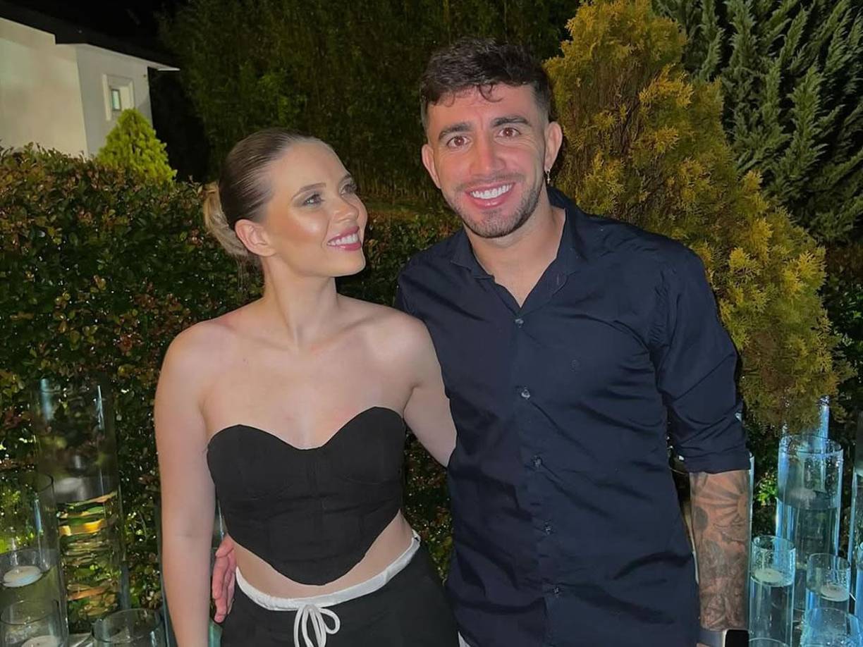 El goleador de Motagua se va del Motagua para jugar en Godoy Cruz de Argentina, pero deja una destacada huella en el fútbol hondureño que le permitirá agrandar su familia con Cecilia García.