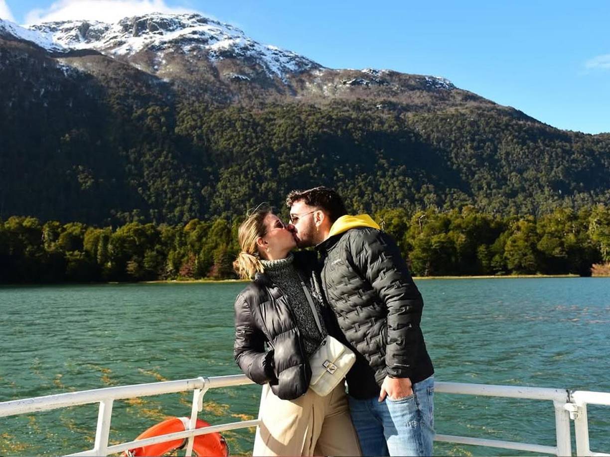 Agustín Auzmendi ahora jugará en la Primera División de Argentina con Godoy Cruz y sin duda lo acompañará Cecilia García en esta aventura tras confirmarse el embarazo.