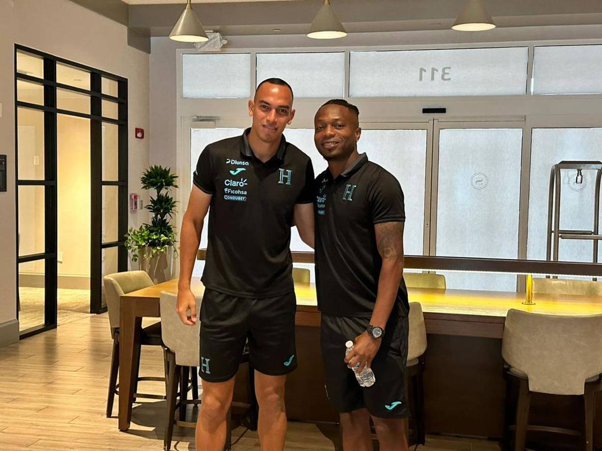 Devron García y Kevin Álvarez, felices de estar en la Selección de Honduras.