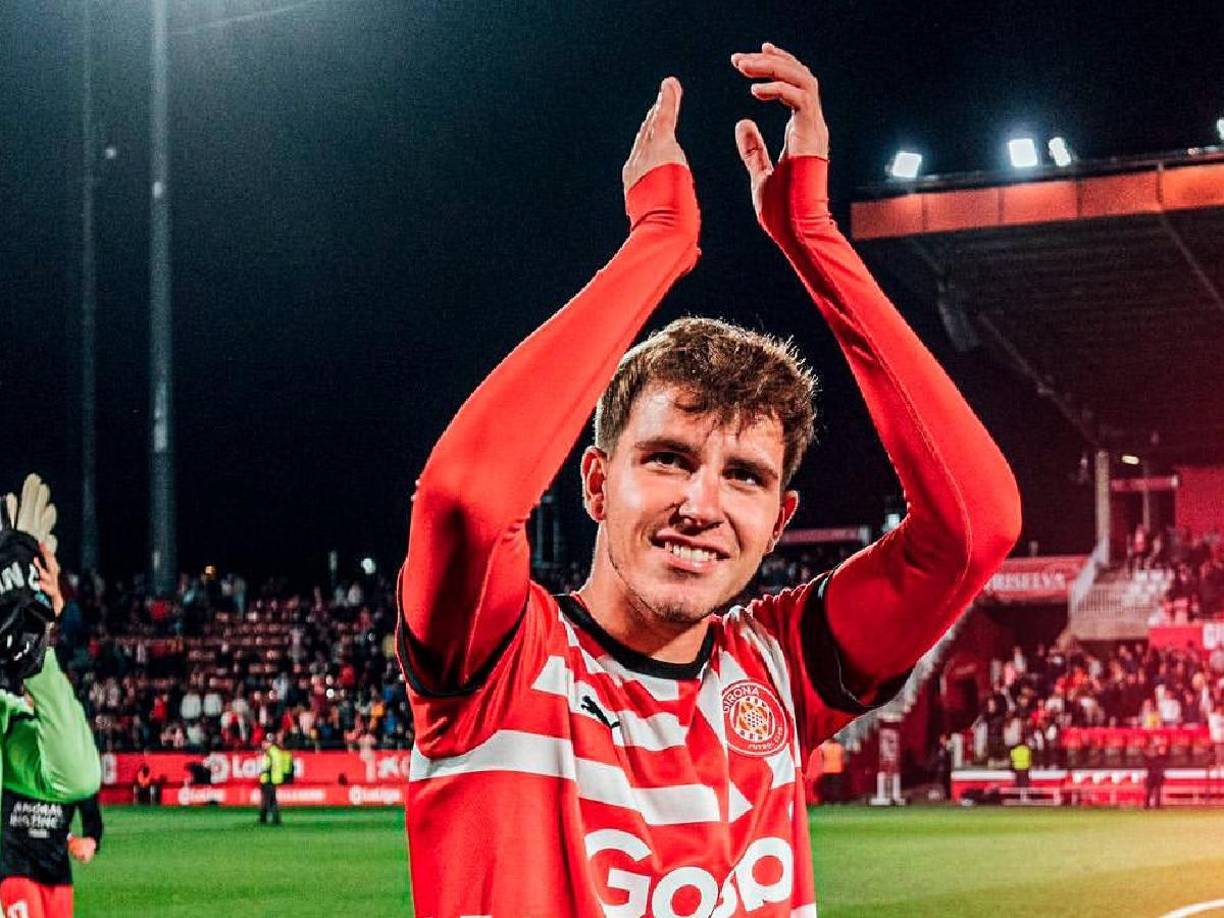 Ricard Artero del Girona, es una de las opciones para el Barcelona, club que mantiene su nombre se mantiene sobre la mesa.