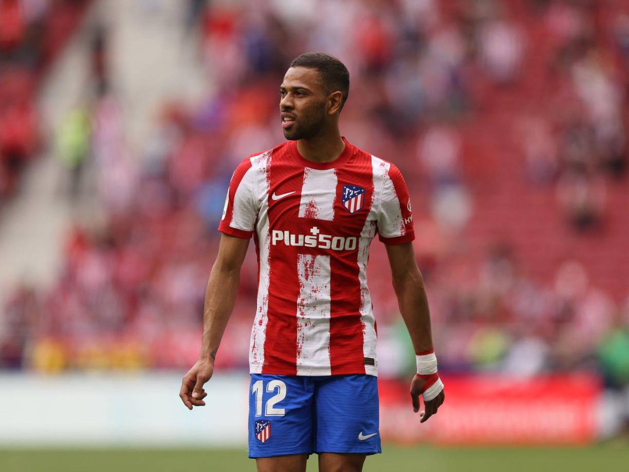 El Atlético de Madrid han cambiado de parecer, según el periodista especializado en el mercado de fichajes Fabrizio Romano, y podría estar interesado en ceder al brasileño Renan Lodi. El Nottingham Forest estaría interesado en su cesión.