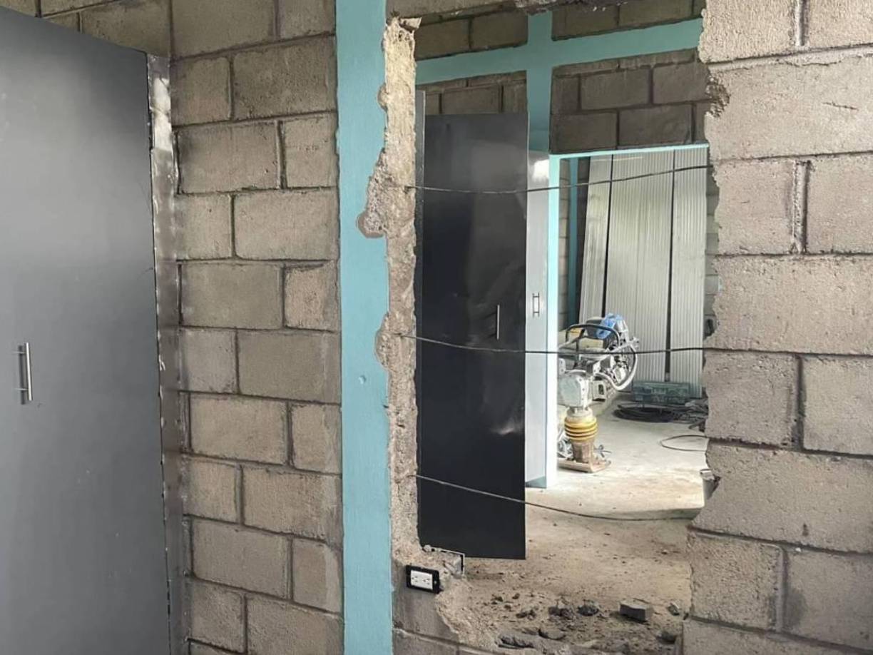 Se están haciendo remodelaciones en los camerinos.