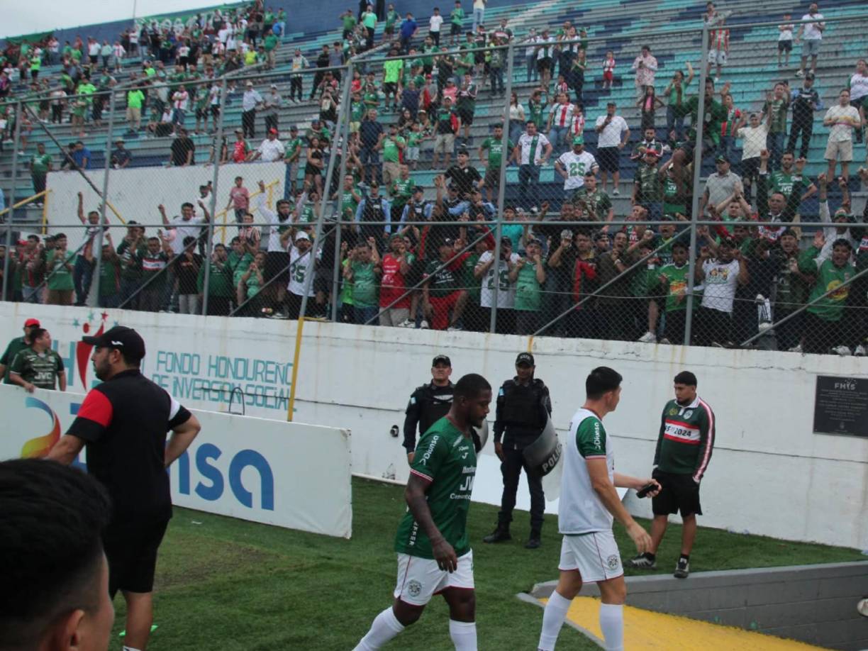 El <b>Club Deportivo Marathón</b> no vive un buen momento en el inicio del <b>torneo Clausura 2025 de la Liga Nacional </b>de Honduras. El verde empató ante Real Sociedad y las llamas en los hinchas del equipo sampedrano están a flor de piel.