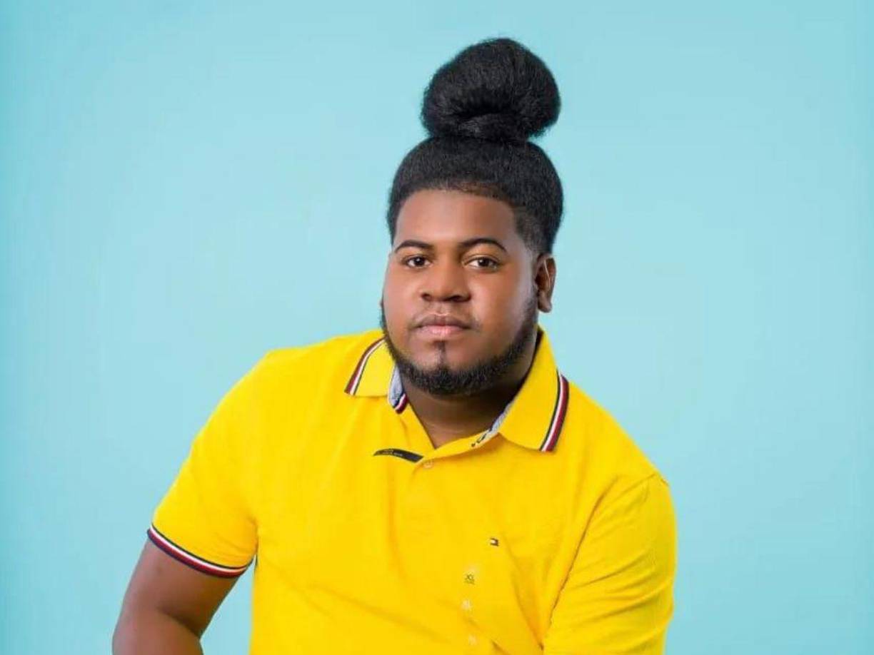 La More sorprendió al hablar sin filtro sobre algunos influencers hondureños que participaron en los desfiles patrios sin pertenecer a ninguna institución. 