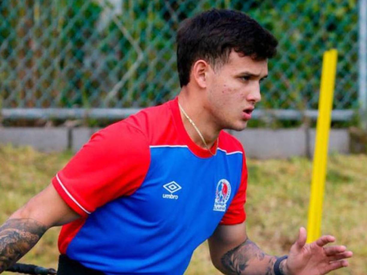 André Orellana se queda en el Olimpia, el defensor se recuperó de su lesión y decidió pelear por un puesto en la zaga de los merengues.