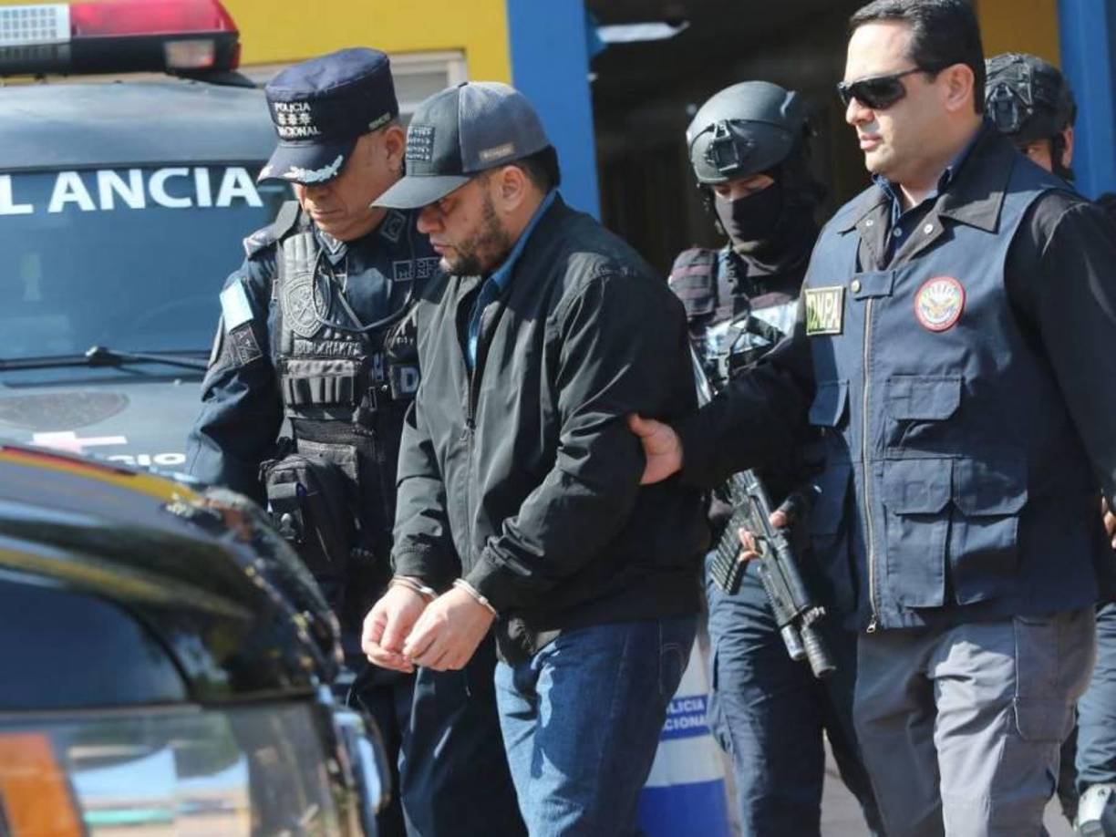 Mario Rojel Urbina, socio del clan de los Valle Valle, fue extraditado este viernes hacia los Estados Unidos, donde es acusado de tráfico de droga y lavado de activos.