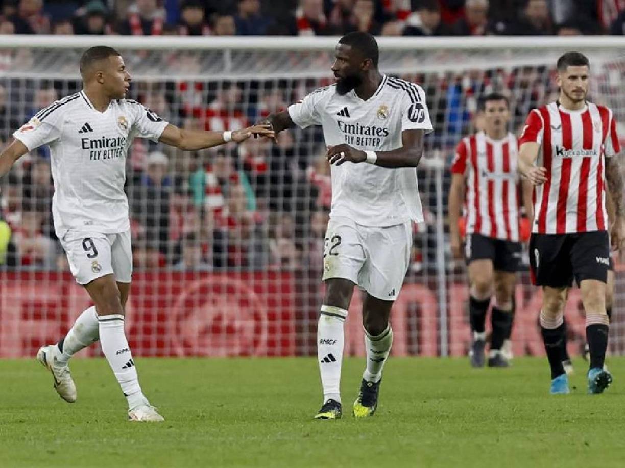 En un primer tiempo movido, la ‘Casa Blanca’ abría primero el marcador con un tanto de Mbappé en el minuto 13 del encuentro.