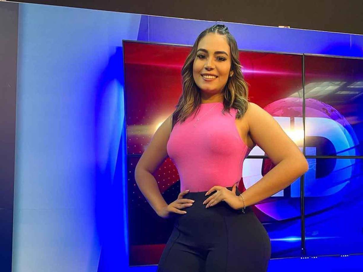 La chica es uno de los rostros más nuevos en las pantallas y ahora sorprende al comenzar un noviazgo con futbolista del Motagua .