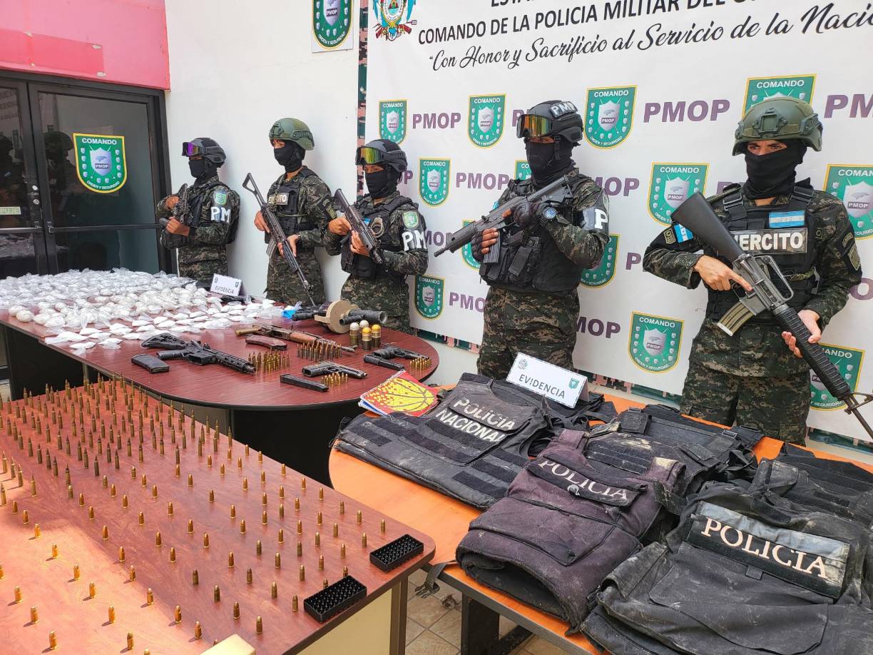 El decomiso sobrepasa los dos millones de lempiras, según el vocero.