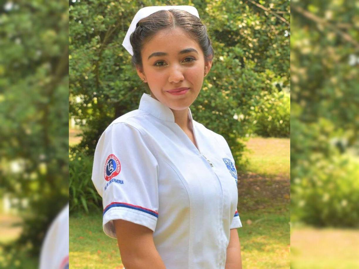 La estudiante de enfermería Noriko Quezada falleció la mañana de este sábado después de ser atacada a balazos frente al hospital del IMSS en Veracruz, México.