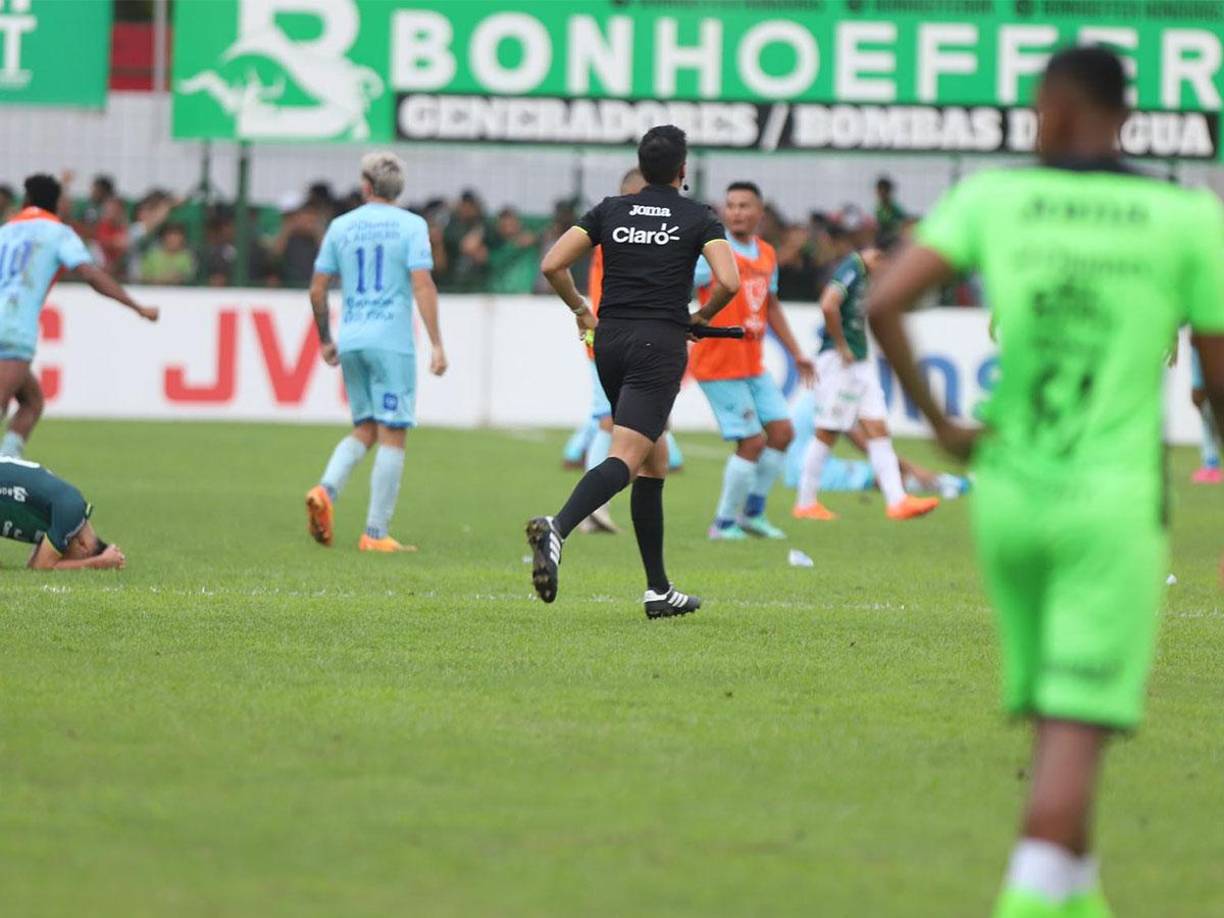 El pitazo final llegó y Motagua celebró el pase a la final. En Marathón fue todo lo contrario.